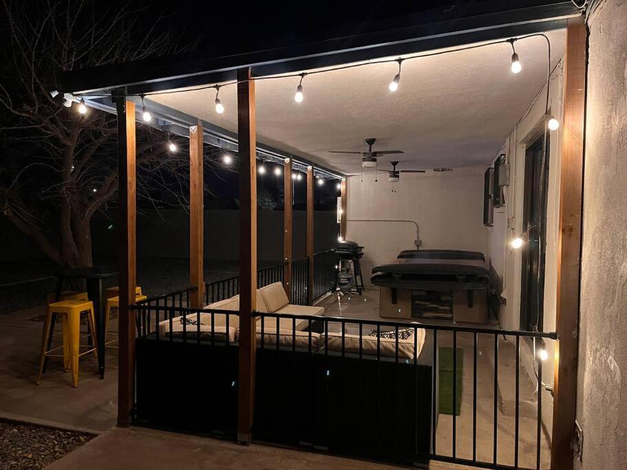 Вілла Casa Charleston-3Br-2Bath-Hot Tub-Pet Friendly-No Pet Fees! Альбукерке Екстер'єр фото