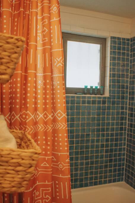 Вілла Casa Charleston-3Br-2Bath-Hot Tub-Pet Friendly-No Pet Fees! Альбукерке Екстер'єр фото