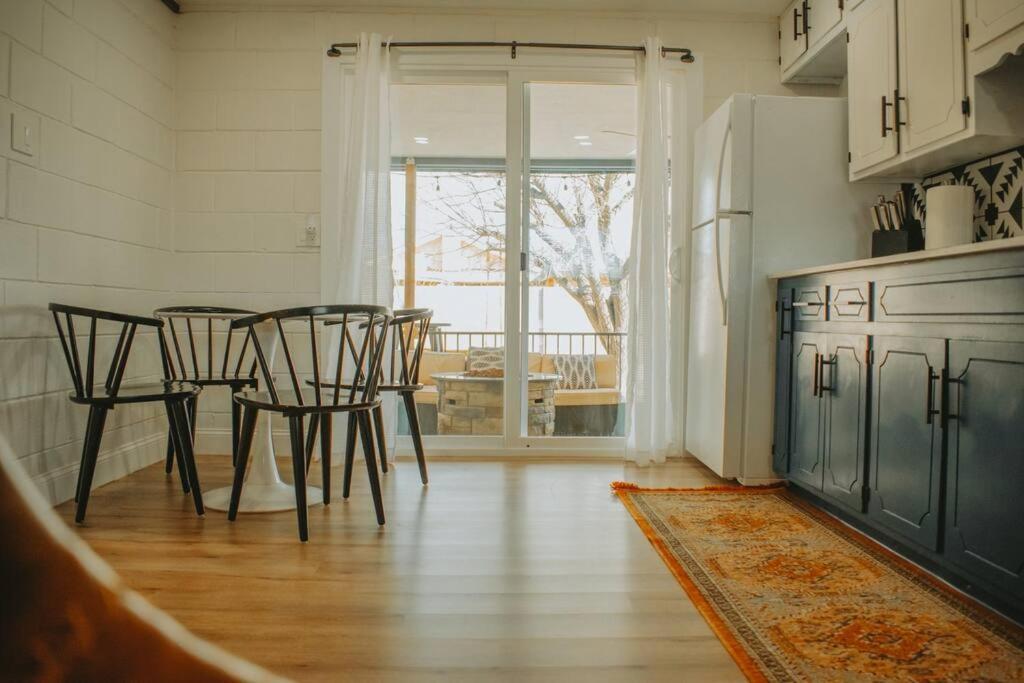 Вілла Casa Charleston-3Br-2Bath-Hot Tub-Pet Friendly-No Pet Fees! Альбукерке Екстер'єр фото